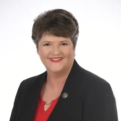 Linda  Schroeder Photo